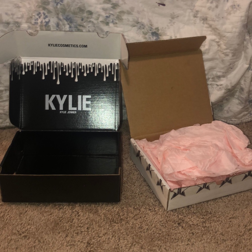 Various bags and boxes (doNOTpurchasethislisting)
